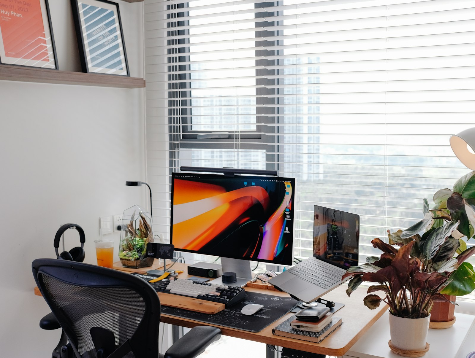 An organized home office desk arranged for a multi-window seller workflow
